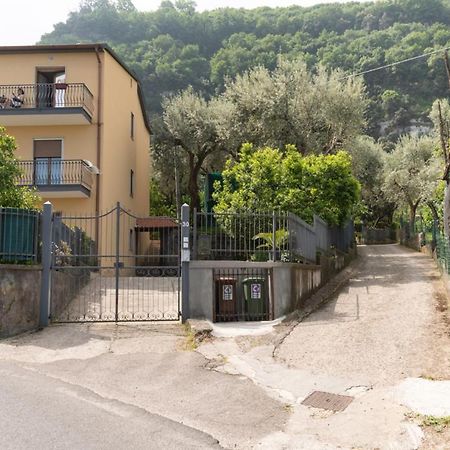 Sorrentovibes - Sea View Rooftop Apartment With Jacuzzi & Garden Buitenkant foto