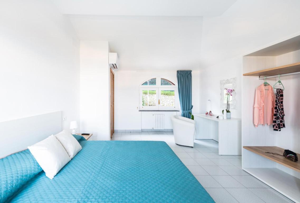 Sorrentovibes - Sea View Rooftop Apartment With Jacuzzi & Garden Buitenkant foto