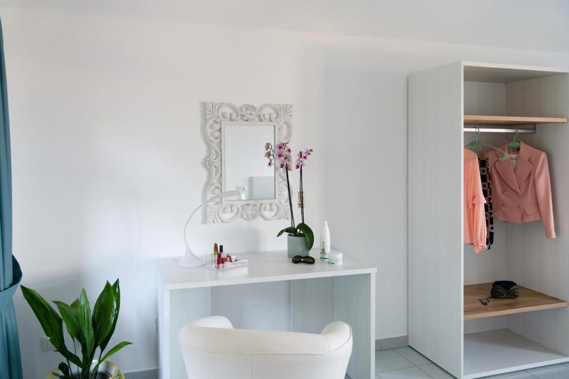 Sorrentovibes - Sea View Rooftop Apartment With Jacuzzi & Garden Buitenkant foto