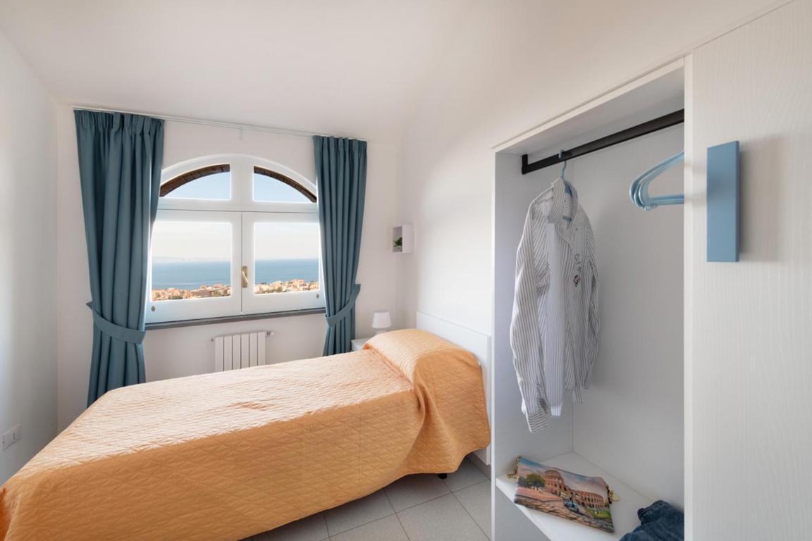 Sorrentovibes - Sea View Rooftop Apartment With Jacuzzi & Garden Buitenkant foto